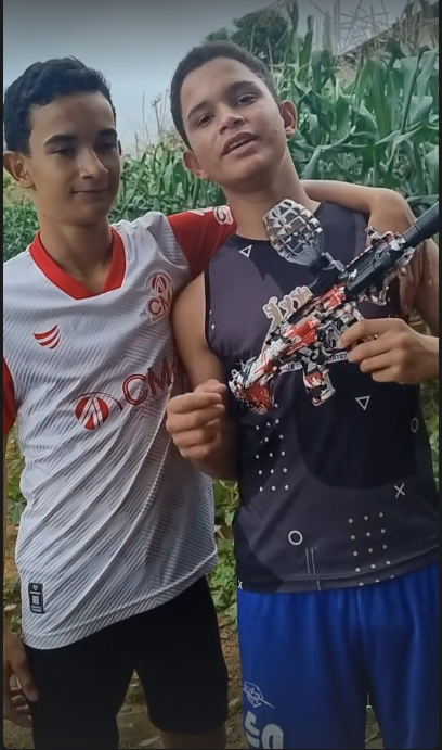 F-0-X